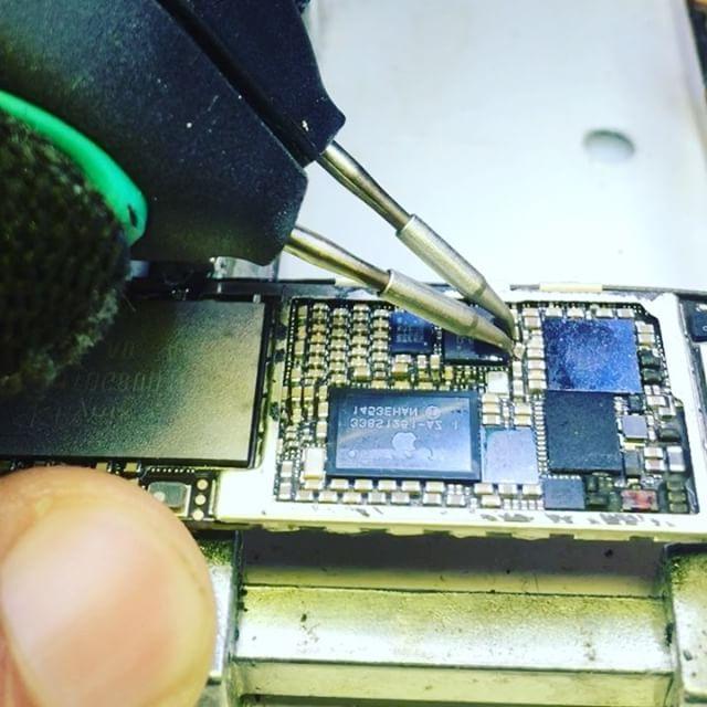 [Video] Found faulty capacitor on PP5V1_GRAPE_VDDH line and repair Blank/No display for iPhone 6 #biorytm.info